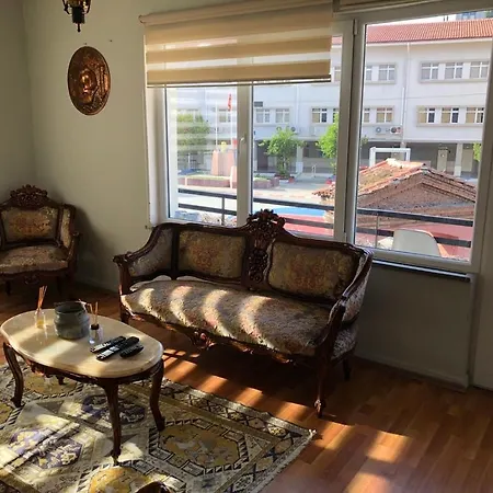 Kaleiçi Geniş Balkonlu Muhteşem Lokasyon Benzersiz Geniş Ev Apartamento Antália