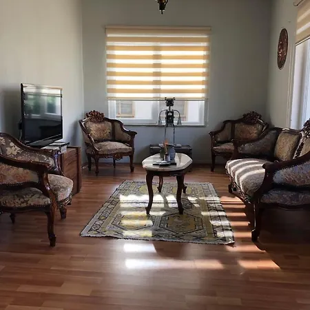 Apartament Kaleici Genis Balkonlu Muhtesem Lokasyon Benzersiz Genis Ev