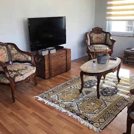 Kaleiçi Geniş Balkonlu Muhteşem Lokasyon Benzersiz Geniş Ev *