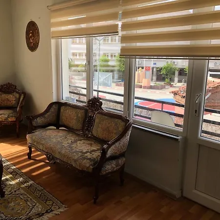 Kaleiçi Geniş Balkonlu Muhteşem Lokasyon Benzersiz Geniş Ev Apartamento *