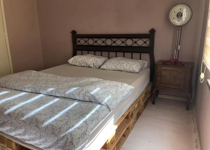 Appartamento Kaleici Genis Balkonlu Muhtesem Lokasyon Benzersiz Genis Ev Antalia
