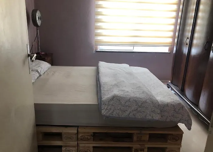 Kaleici Genis Balkonlu Muhtesem Lokasyon Benzersiz Genis Ev