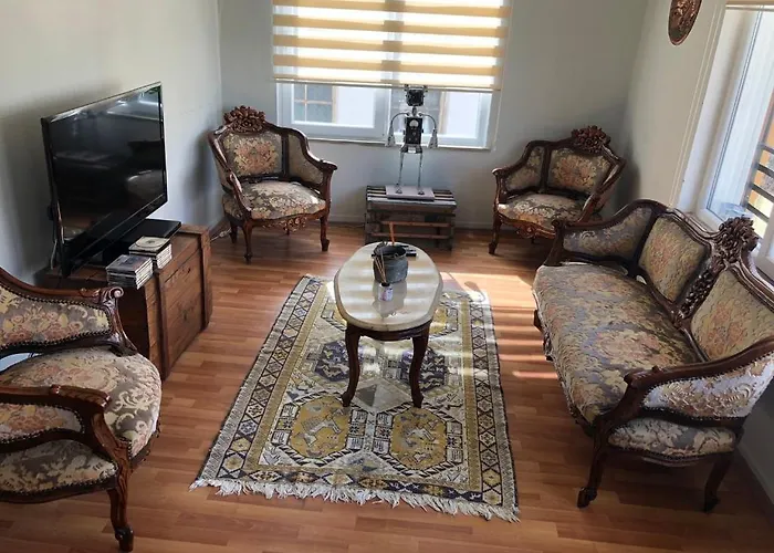 Appartamento Kaleici Genis Balkonlu Muhtesem Lokasyon Benzersiz Genis Ev *