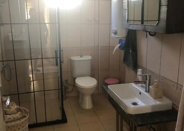 Kaleici Genis Balkonlu Muhtesem Lokasyon Benzersiz Genis Ev