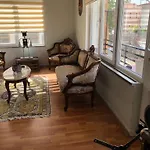 Kaleici Genis Balkonlu Muhtesem Lokasyon Benzersiz Genis Ev *