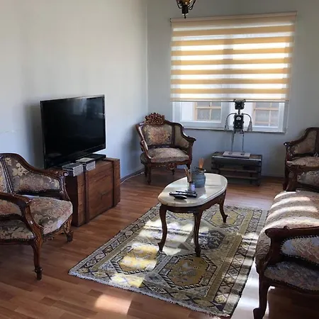 Apartment Kaleici Genis Balkonlu Muhtesem Lokasyon Benzersiz Genis Ev Antalya