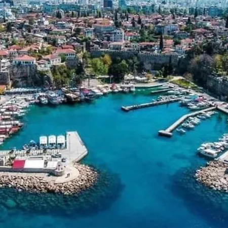 Kaleici Genis Balkonlu Muhtesem Lokasyon Benzersiz Genis Ev Apartment Antalya
