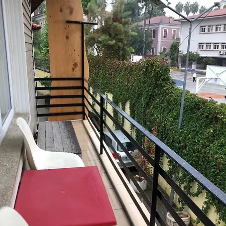 Kaleici Genis Balkonlu Muhtesem Lokasyon Benzersiz Genis Ev Apartment *