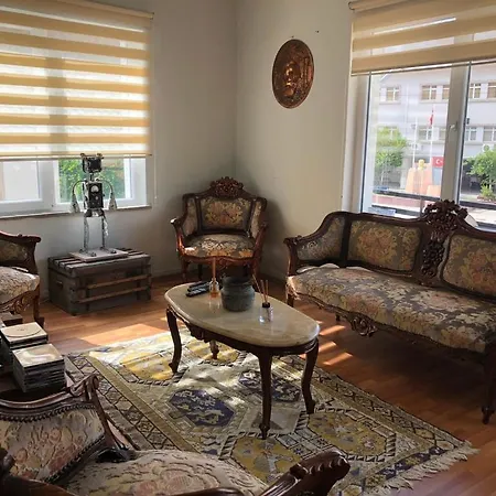 Kaleici Genis Balkonlu Muhtesem Lokasyon Benzersiz Genis Ev * Antalya