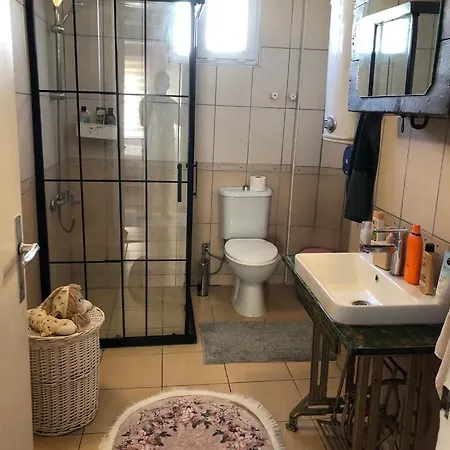 Kaleici Genis Balkonlu Muhtesem Lokasyon Benzersiz Genis Ev