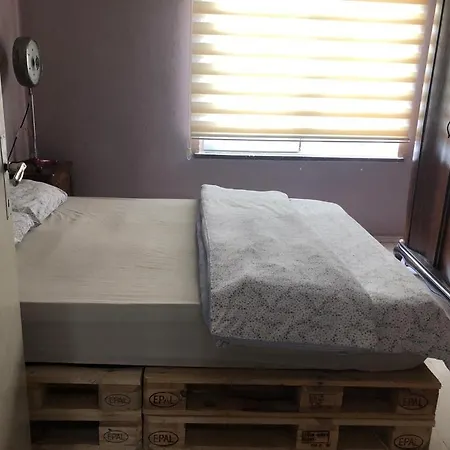 Kaleici Genis Balkonlu Muhtesem Lokasyon Benzersiz Genis Ev