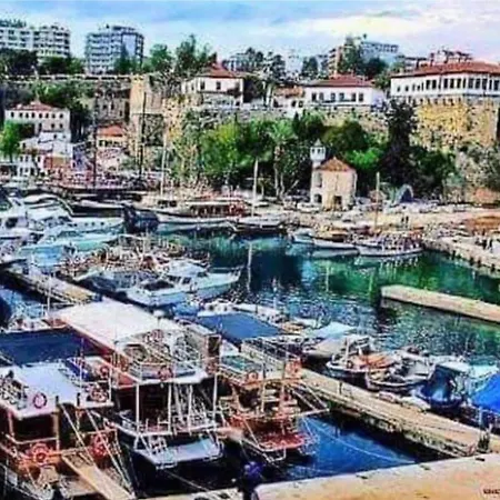 Kaleici Genis Balkonlu Muhtesem Lokasyon Benzersiz Genis Ev Apartment Antalya