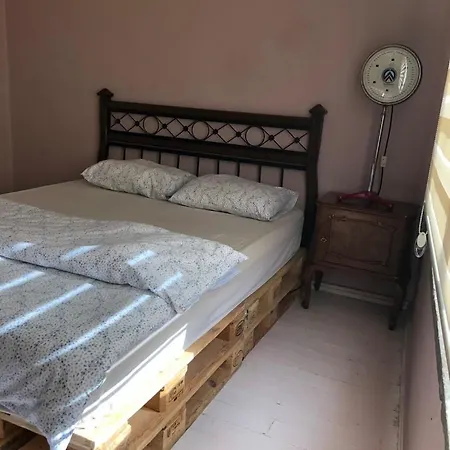 Apartmán Kaleici Genis Balkonlu Muhtesem Lokasyon Benzersiz Genis Ev Antalya