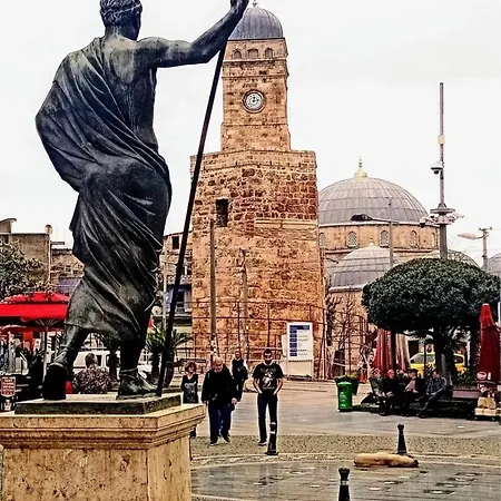 アパート Kaleici Genis Balkonlu Muhtesem Lokasyon Benzersiz Genis Ev *