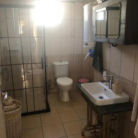 Kaleici Genis Balkonlu Muhtesem Lokasyon Benzersiz Genis Ev