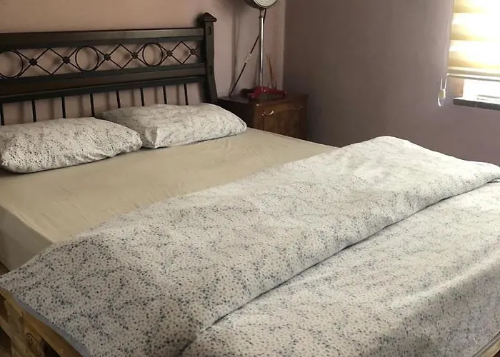 Kaleiçi Geniş Balkonlu Muhteşem Lokasyon Benzersiz Geniş Ev * Antalya