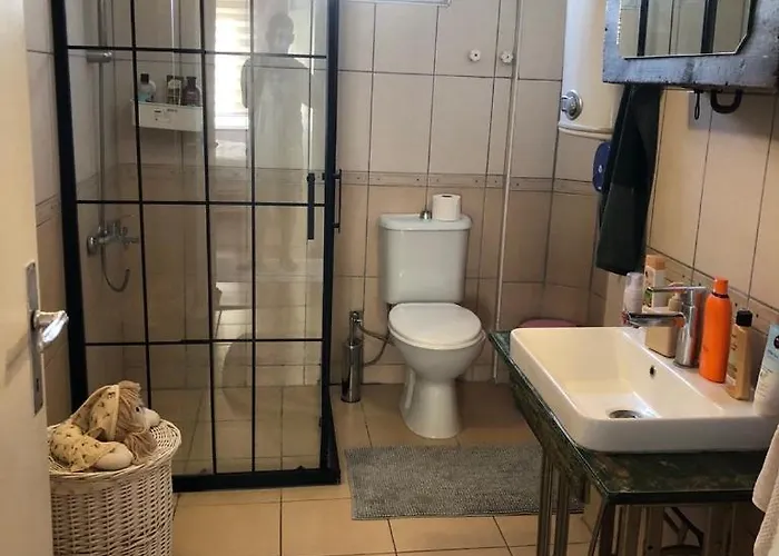 Kaleiçi Geniş Balkonlu Muhteşem Lokasyon Benzersiz Geniş Ev