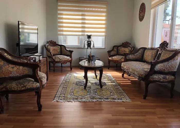 Kaleiçi Geniş Balkonlu Muhteşem Lokasyon Benzersiz Geniş Ev Appartement