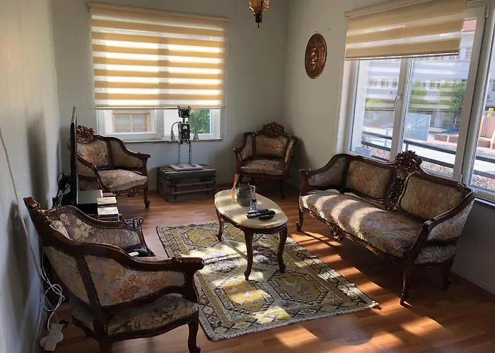 Appartement Kaleiçi Geniş Balkonlu Muhteşem Lokasyon Benzersiz Geniş Ev
