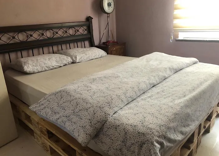 Kaleiçi Geniş Balkonlu Muhteşem Lokasyon Benzersiz Geniş Ev * Antalya